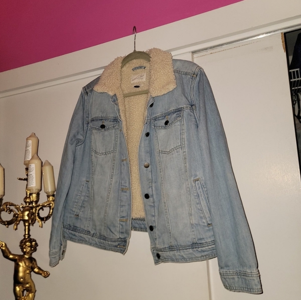 Womens XXL Universal Thread jean jacket
